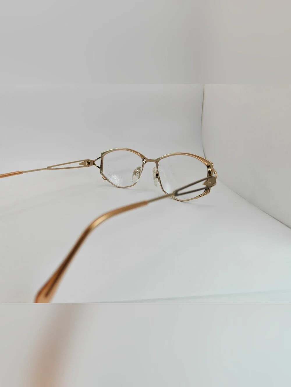 Cazal. Cazal 129. Col 923. Women's Gold Metal Cat-Eye Eyeglass Frame